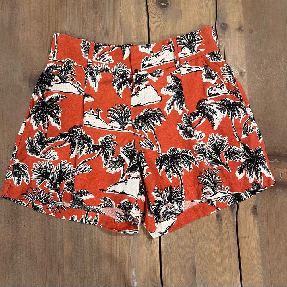 (SOLD) Tahari Tropical Print High Waisted Shorts